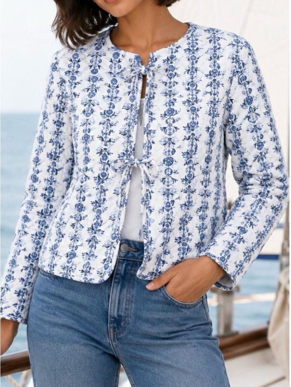 NWT Caroline Constas quilted linen blend jacket in white and blue with bows. M.